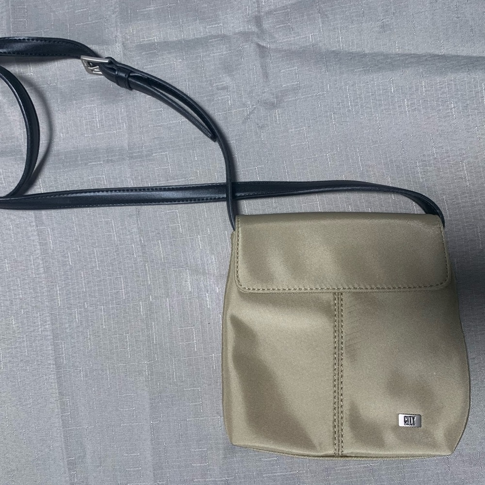 City DKNY small cross body bag